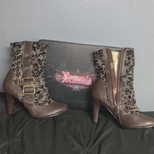 Demonia brown steampunk boots
